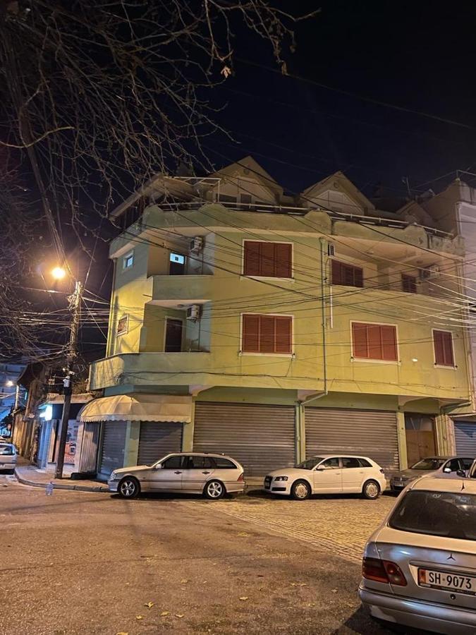 Maison Centre Shkoder Exterior photo